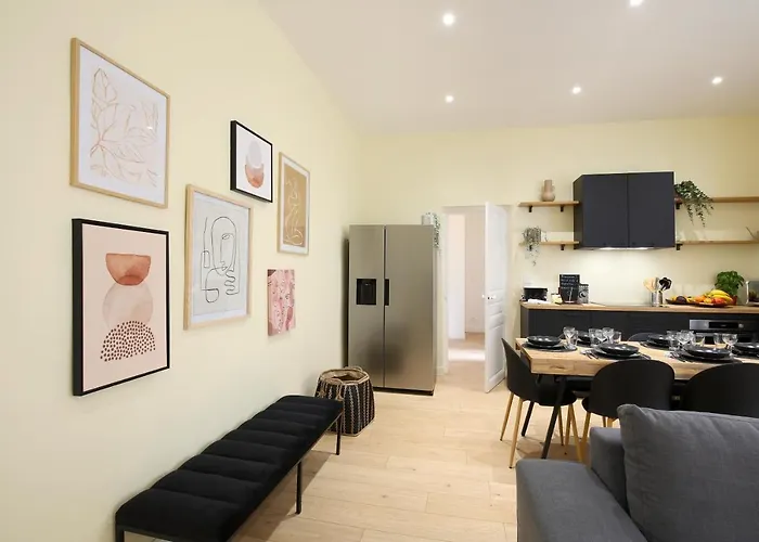 Expat Renting - Le Barcelone - Compans - Parking
